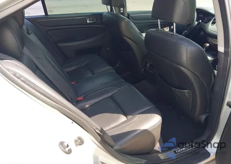 2011 Hyundai Genesis 4.6 z USA, uszkodzony, nr VIN KMHGC4DF8BU132216